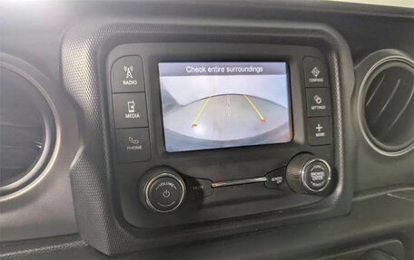 Jeep Wrangler, 2021 год, 4 520 000 рублей, 19 фотография