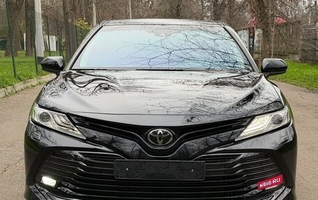 Toyota Camry, 2018 год, 2 790 000 рублей, 4 фотография