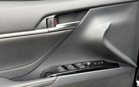 Toyota Camry, 2018 год, 2 790 000 рублей, 26 фотография