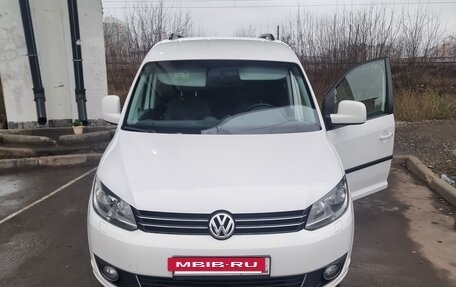 Volkswagen Caddy III рестайлинг, 2013 год, 880 000 рублей, 3 фотография