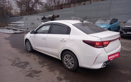 KIA Rio IV, 2021 год, 1 250 000 рублей, 2 фотография