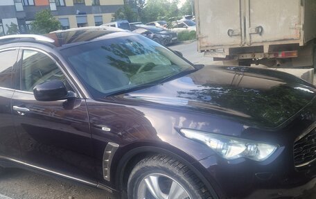 Infiniti FX II, 2011 год, 1 650 000 рублей, 7 фотография