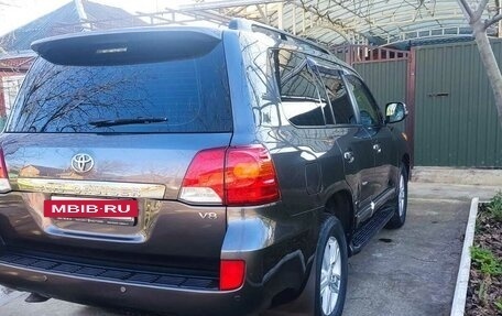 Toyota Land Cruiser 200, 2012 год, 3 381 000 рублей, 2 фотография