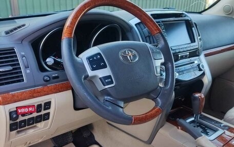 Toyota Land Cruiser 200, 2012 год, 3 381 000 рублей, 8 фотография