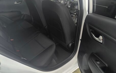 KIA Rio IV, 2022 год, 1 690 000 рублей, 10 фотография