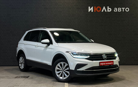 Volkswagen Tiguan II, 2021 год, 2 450 000 рублей, 4 фотография
