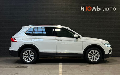 Volkswagen Tiguan II, 2021 год, 2 450 000 рублей, 5 фотография