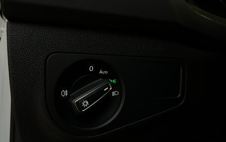 Volkswagen Tiguan II, 2021 год, 2 450 000 рублей, 22 фотография