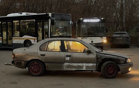 Nissan Primera II рестайлинг, 1991 год, 80 000 рублей, 4 фотография