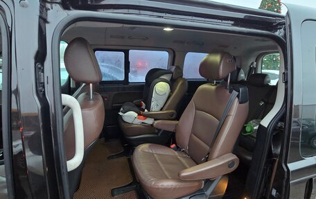 Hyundai Grand Starex Grand Starex I рестайлинг 2, 2019 год, 3 500 000 рублей, 12 фотография