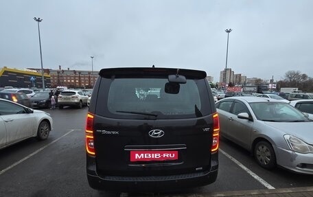 Hyundai Grand Starex Grand Starex I рестайлинг 2, 2019 год, 3 500 000 рублей, 3 фотография