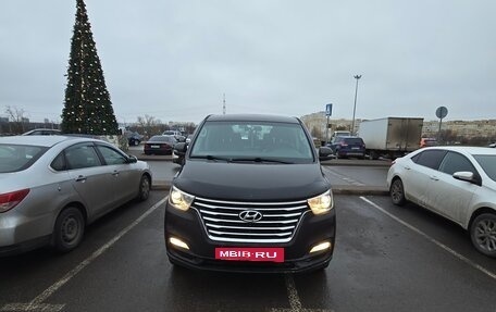 Hyundai Grand Starex Grand Starex I рестайлинг 2, 2019 год, 3 500 000 рублей, 6 фотография