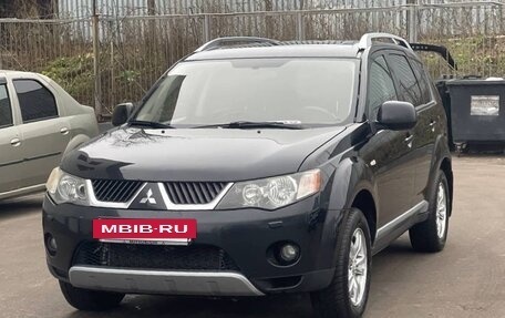 Mitsubishi Outlander III рестайлинг 3, 2008 год, 690 000 рублей, 2 фотография