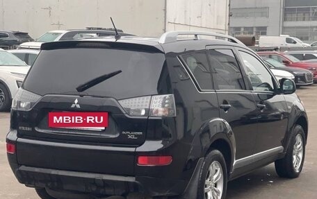Mitsubishi Outlander III рестайлинг 3, 2008 год, 690 000 рублей, 4 фотография