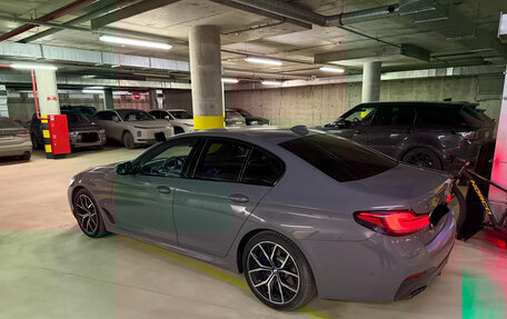 BMW 5 серия, 2021 год, 6 750 000 рублей, 6 фотография