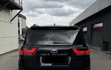 Toyota Land Cruiser, 2021 год, 10 500 000 рублей, 3 фотография