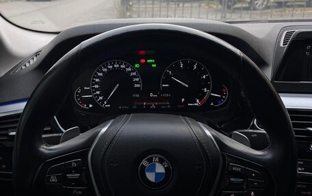 BMW 5 серия, 2019 год, 2 650 000 рублей, 2 фотография