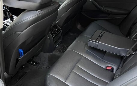 BMW 5 серия, 2019 год, 2 650 000 рублей, 3 фотография