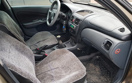 Nissan Almera, 2004 год, 295 000 рублей, 13 фотография