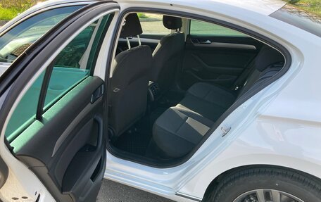 Volkswagen Passat B8 рестайлинг, 2017 год, 2 130 000 рублей, 7 фотография