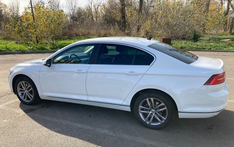 Volkswagen Passat B8 рестайлинг, 2017 год, 2 130 000 рублей, 2 фотография