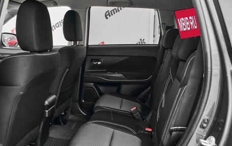 Mitsubishi Outlander III рестайлинг 3, 2021 год, 2 580 000 рублей, 20 фотография