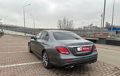 Mercedes-Benz E-Класс, 2017 год, 3 000 000 рублей, 8 фотография