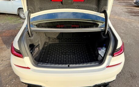 BMW 3 серия, 2019 год, 3 950 000 рублей, 14 фотография