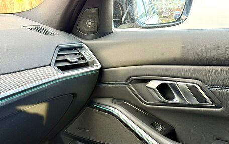 BMW 3 серия, 2019 год, 3 950 000 рублей, 39 фотография