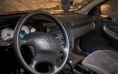 Dodge Stratus II, 2001 год, 150 000 рублей, 4 фотография