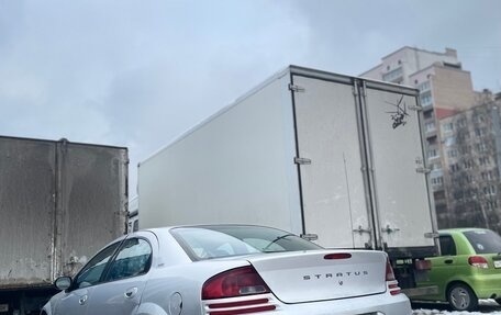 Dodge Stratus II, 2001 год, 150 000 рублей, 3 фотография