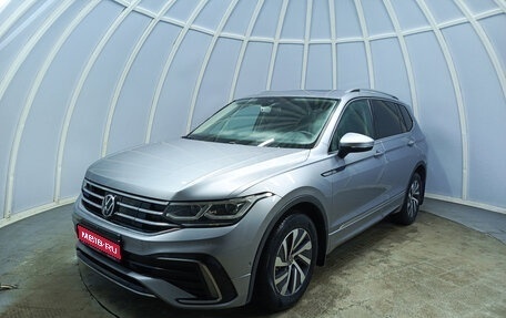 Volkswagen Tiguan II, 2021 год, 4 190 000 рублей, 1 фотография