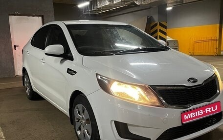 KIA Rio III рестайлинг, 2014 год, 810 000 рублей, 1 фотография