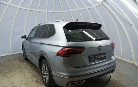 Volkswagen Tiguan II, 2021 год, 4 190 000 рублей, 8 фотография