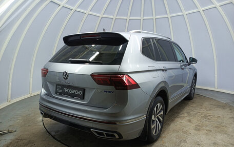 Volkswagen Tiguan II, 2021 год, 4 190 000 рублей, 6 фотография