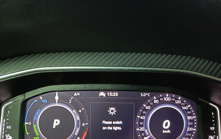 Volkswagen Tiguan II, 2021 год, 4 190 000 рублей, 16 фотография