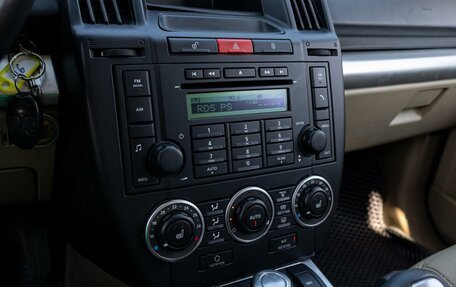 Land Rover Freelander II рестайлинг 2, 2010 год, 1 355 000 рублей, 19 фотография