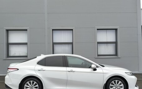 Toyota Camry, 2021 год, 3 570 000 рублей, 3 фотография