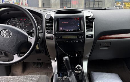 Toyota Land Cruiser Prado 120 рестайлинг, 2006 год, 1 270 000 рублей, 13 фотография