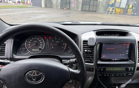 Toyota Land Cruiser Prado 120 рестайлинг, 2006 год, 1 270 000 рублей, 14 фотография