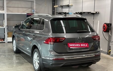 Volkswagen Tiguan II, 2021 год, 4 100 000 рублей, 3 фотография