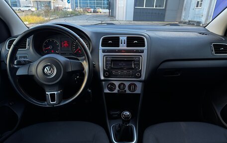 Volkswagen Polo VI (EU Market), 2013 год, 750 000 рублей, 11 фотография
