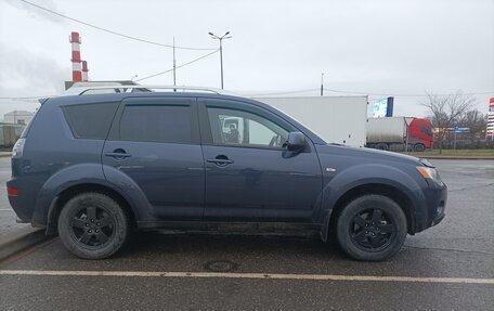 Mitsubishi Outlander III рестайлинг 3, 2008 год, 950 000 рублей, 3 фотография