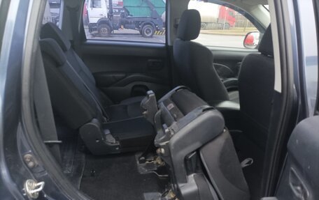 Mitsubishi Outlander III рестайлинг 3, 2008 год, 950 000 рублей, 17 фотография