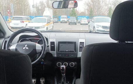 Mitsubishi Outlander III рестайлинг 3, 2008 год, 950 000 рублей, 29 фотография