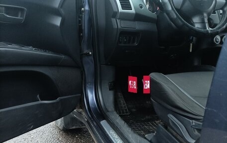 Mitsubishi Outlander III рестайлинг 3, 2008 год, 950 000 рублей, 24 фотография