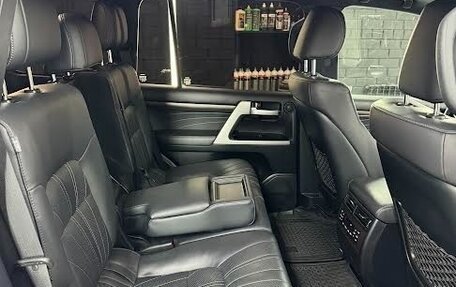 Toyota Land Cruiser 200, 2019 год, 8 500 000 рублей, 12 фотография