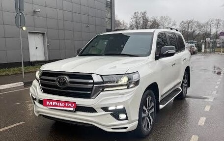 Toyota Land Cruiser 200, 2019 год, 8 500 000 рублей, 4 фотография