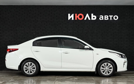 KIA Rio IV, 2017 год, 1 360 000 рублей, 9 фотография