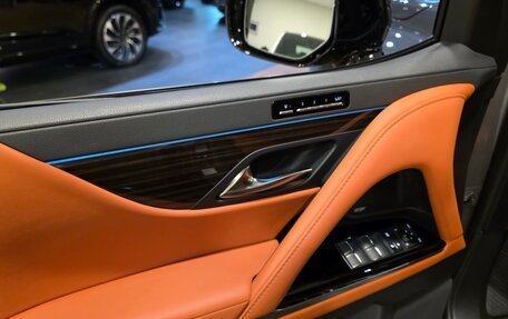 Lexus LX, 2022 год, 17 600 000 рублей, 12 фотография